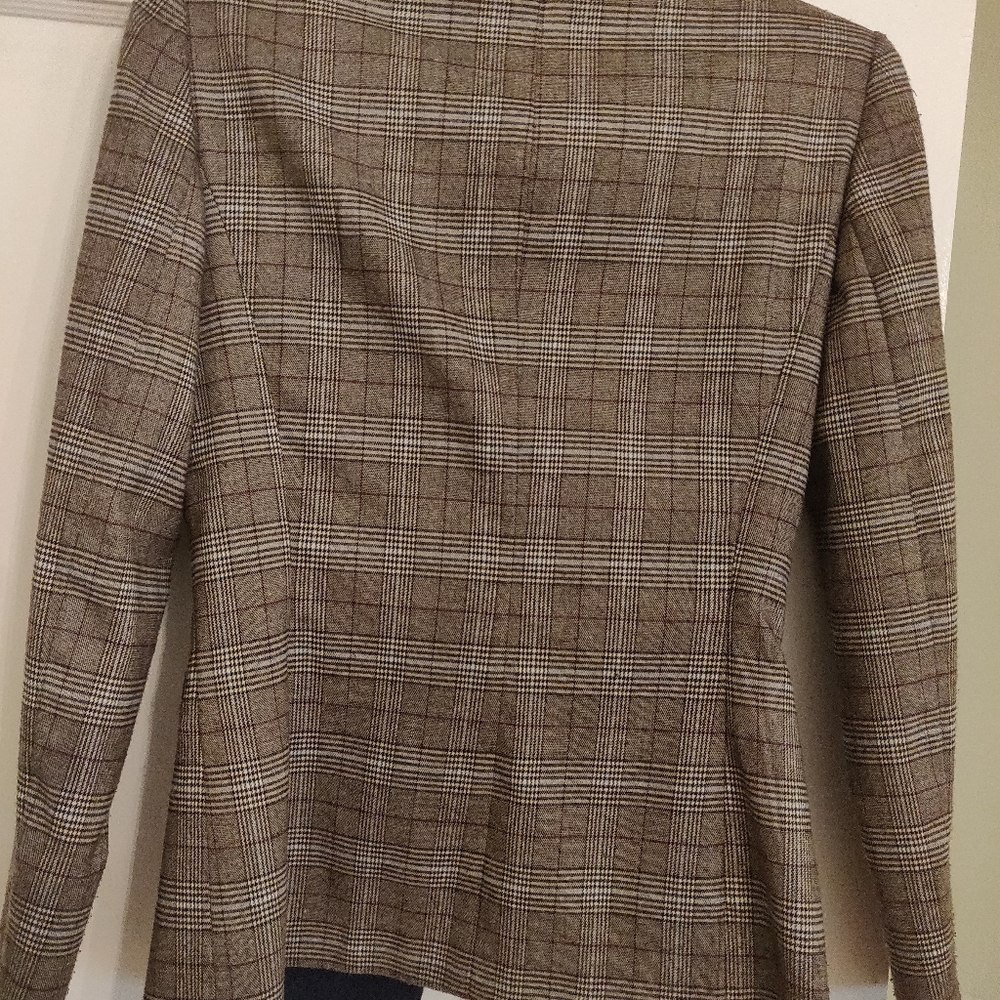 Tahari women's jacket - Picture 3 of 7